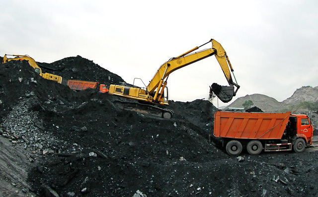 Tăng[-]thuế[-]môi[-]trường[-]kịch[-]khung,[-]giá[-]điện[-]lãnh[-]đủ